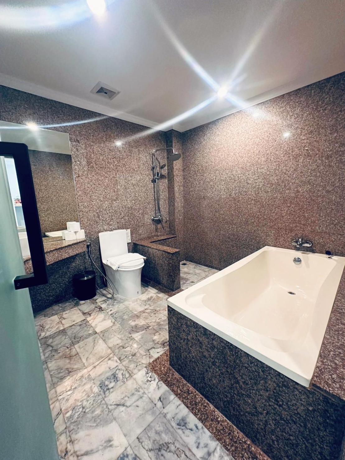 מלון Rawai Ocean Pie Phuket - Adult Only מראה חיצוני תמונה